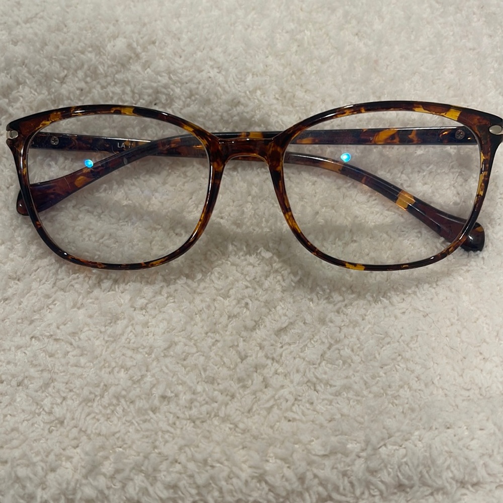 Blue light glasses with case